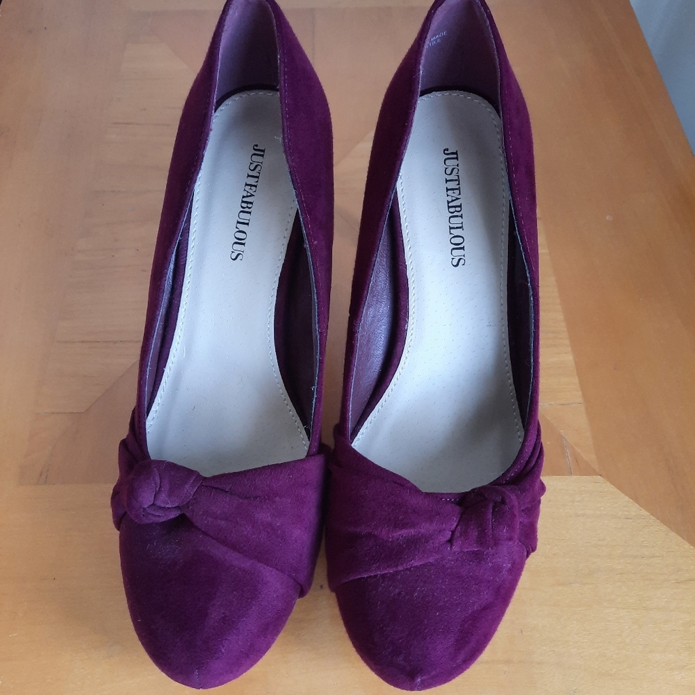 Burgundy High heels,  size 8